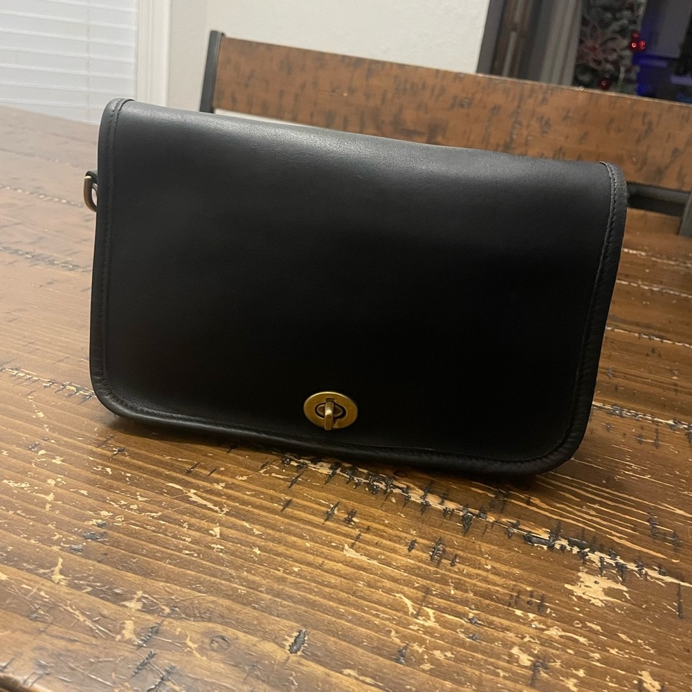 Vintage Coach Pocket Purse